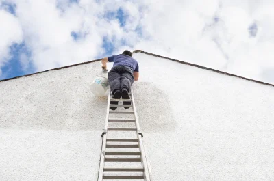Peinture extérieure à Clussais-la-Pommeraie — façades et ravalement